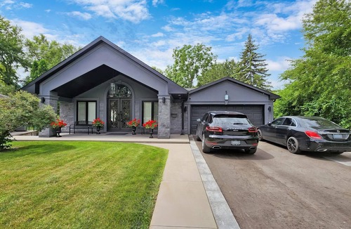 Henry Farm House | 6b4.5b Sheppard Elegant house5min to Fairview mall