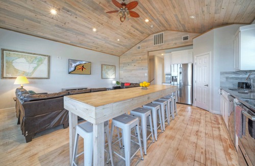 Flour Bluff House | 6BDR Bay Haven w/Shared Waterfront Pool + Boat Dock | Keeper Trout by AvantStay