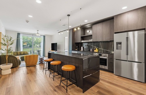 South Lamar Hotel | 6BDR, Brand New Hotel w/Pool + Rooftop | The Code by AvantStay