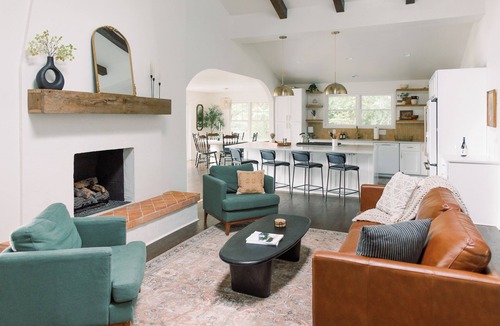 Barium Springs House | 6BDR Private Dock, Game Room, Sauna, Hot Tub | Hummingbird Home by AvantStay