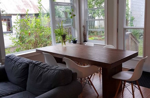 Fredericton House | 6beds2baths