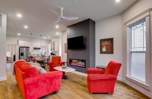 Crescent Hill House | 6BR/3BA PRIME Location - Entire Home (Both Units)