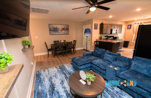 Jacksonville House | 6BR/4BA Duplex Perfect for Work Trips & Teams