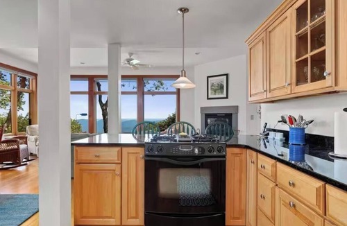 Wintergreen House | 6BR: Every Room Has Private Bath + Mountain Views 2 Decks