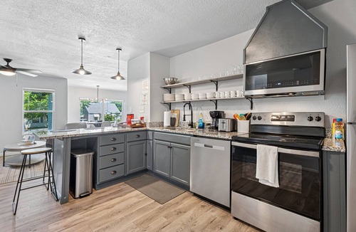 Central Oklahoma City House | 6BR Home | 5 mins Oklahoma City University #60