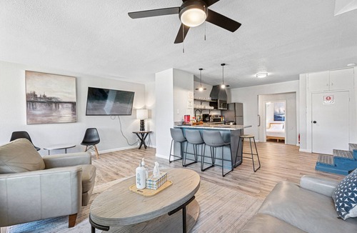Central Oklahoma City House | 6BR Home | 5 mins Oklahoma City University #60