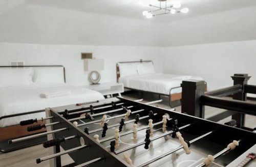 Central Oklahoma City House | 6BR Home 5 mins OCU, Sleeps 16