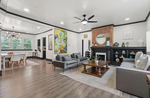 Central Oklahoma City House | 6BR Home 5 mins OCU, Sleeps 16