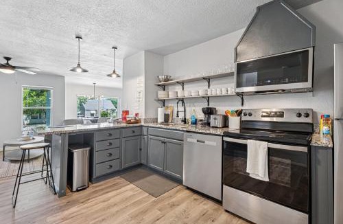 Central Oklahoma City House | 6BR Home 5 mins OCU, Sleeps 14