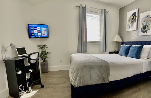 Hancock House | 6Br | Ideal Location to Downtown & UT
