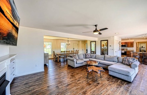 Mineral House | 6BR Lakefront at Lake Anna, Boat Dock, Fire Pit