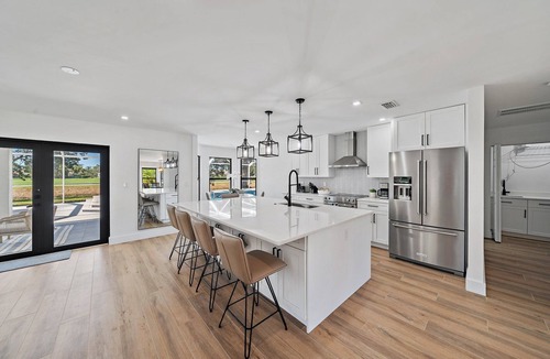 Greenview Shores Villa | 6BR Luxury Wellington Villa with Pool & Spa