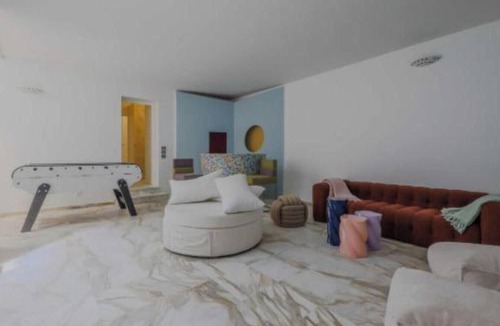 Grenelle Apartment | 6br near the majestic Eiffel Tower,Champs de Mars & peaceful banks of the Seine!