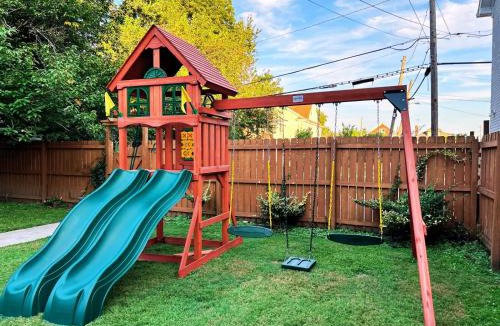 Bonnycastle House | 6br New Orleans Speakeasy Hot Tub & Playground