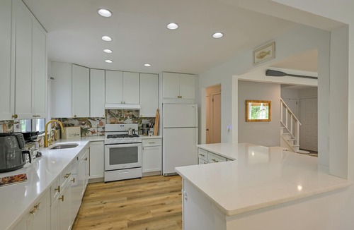 Southold House | 6BR, Saltwater Pool - open! DISCOUNTS avail for Mother’s Dat, MDW and August!