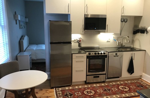 Rochester Apartment | #7 1BR, private garage, quiet living near city