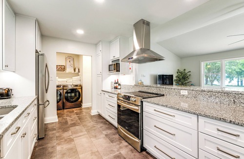 Colonial Beach House | 7+ Acre Private Waterfront Gem in Colonial Beach