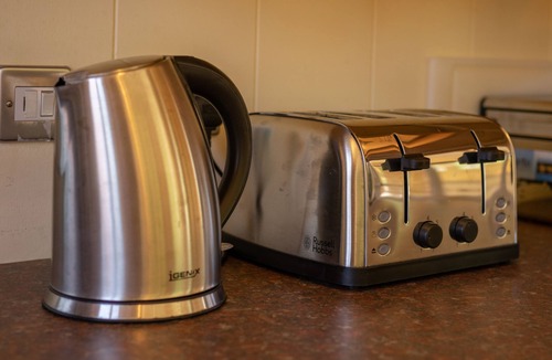 Mullacott Cabin | 7 Atlantic Crescent Lodge - 2 Bed-Sleeps 4-TJS7AC