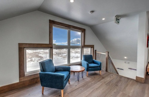The Blue Mountains Cottage | 7 bdrm Luxury@Tyrolean Village/7 baths/BBQ/HotTub