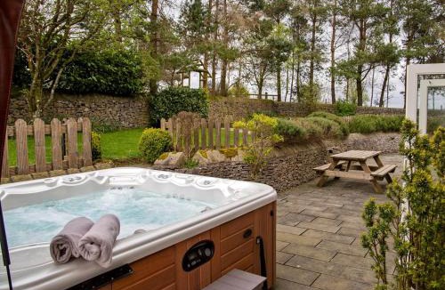 Tideswell House | 7 Bed in Buxton oc-93808