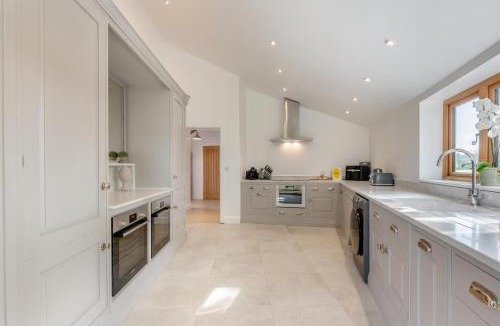 Beccles House | 7 Bed in Ellough oc-g33283