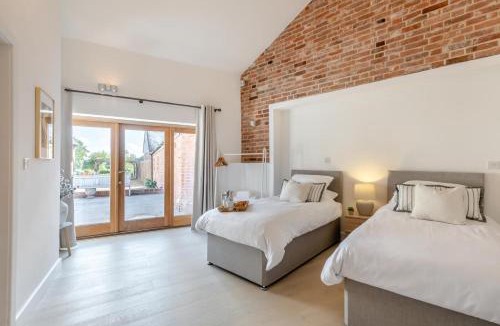 Beccles House | 7 Bed in Ellough oc-g33283