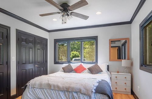 Lake Catherine House | 7 bedroom, 5.5 bathroom Lakeside Resort - Sleeps 20