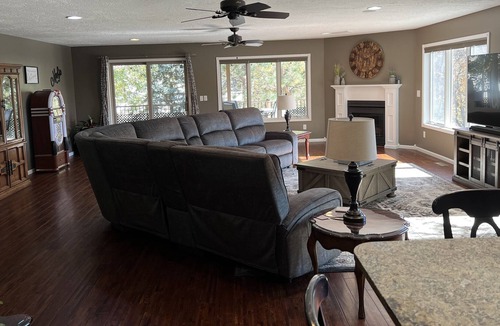Kearney House | 7 Bedroom 6.5 bath Huge Kearney Ne Home 6 Car Garage