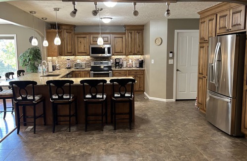 Kearney House | 7 Bedroom 6.5 bath Huge Kearney Ne Home 6 Car Garage