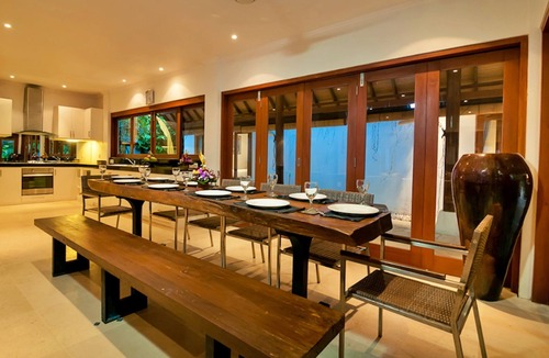 Central Seminyak Villa | 7 BEDROOM/9 BEDS, Last Minute Deal 50%+ OFF! GREAT VALUE, 5 LUXURY