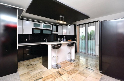 Trilj House | 7 bedroom awesome home in Trilj