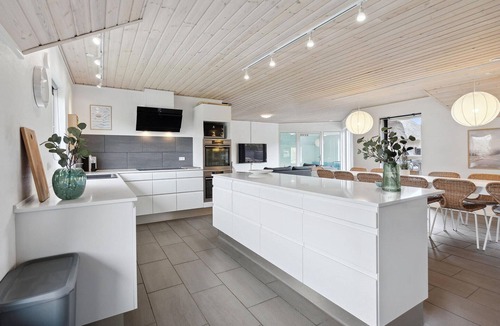 Sondervig House | 7 bedroom beautiful home in Ringkøbing