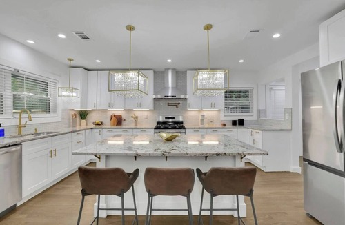 Buckhead House | 7 bedroom Buckhead Oasis