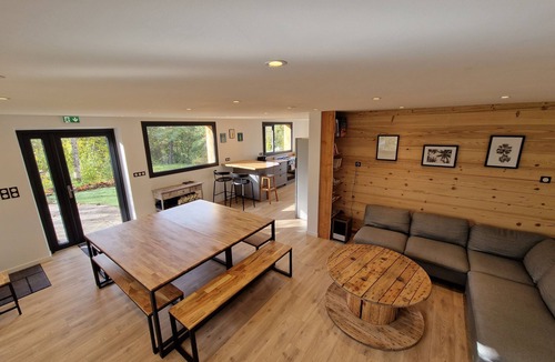 Saint-Paul House | 7-bedroom gîte for 15 people, located in the heart of nature, Savoie