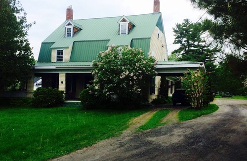 Waterbury Center House | 7 Bedroom House Near Stowe, Vermont