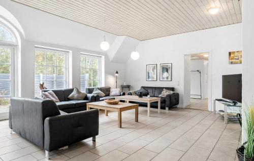 Øby House | 7 Bedroom Lovely Home In Ulfborg