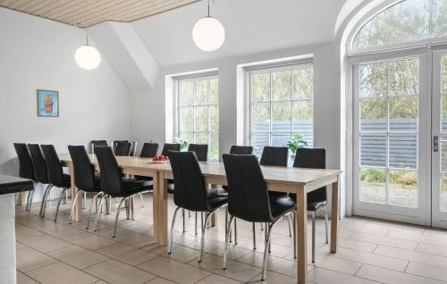 Øby House | 7 Bedroom Lovely Home In Ulfborg