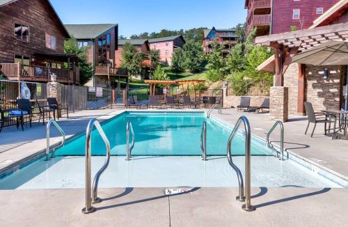 Pigeon Forge Ski Chalet | 7-Bedroom Mountain Lodge Near Dollywood with Hot Tub, Theater Room & Resort Pool
