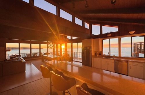 Dillon Beach House | 7 Bedroom Oceanfront in Dillon Beach with spa