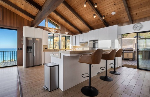 Dillon Beach House | 7 Bedroom Oceanfront in Dillon Beach with spa