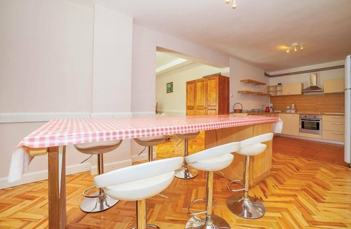 Crni Kal House | 7 bedroom pet friendly home in Crni Kal