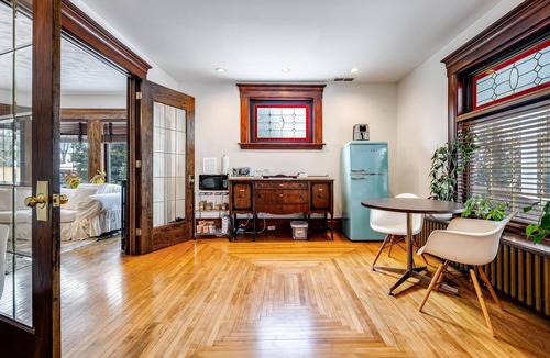 Ruthven House | 7 bedroom Retreat House with Pool and Hot Tub