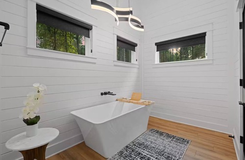 Hochatown Cabin | 7 Bedroom, Sleeps 23, Pickleball, Hot tub