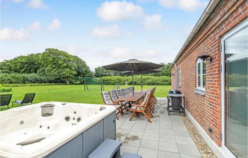 Varde Apartment | 7 Bedroom Stunning Apartment In Varde