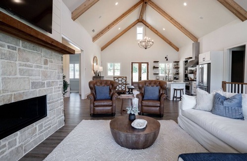 Eatonton House | 7 Bedrooms King Suites Heated Pool Dock Kayaks