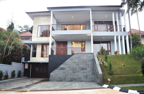 Bandung Villa | 7 BR Mountain View Villa with a private pool 1