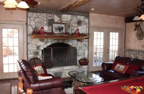 Tarpley House | 7 Canyons Ranch - Comanche Room