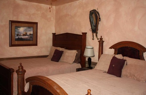 Tarpley House | 7 Canyons Ranch Lodge Suite 8 Home