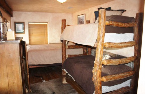 Tarpley House | 7 Canyons Ranch Lodge Suite 3 Home