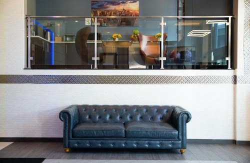 Castle Hill Hotel | 7 Days Hotel